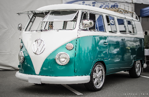 VW Bus Classic Shiny