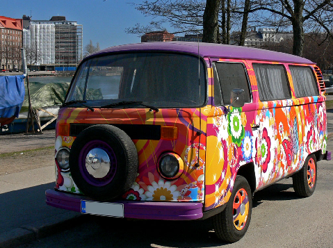 VW Bus Rainbow Color