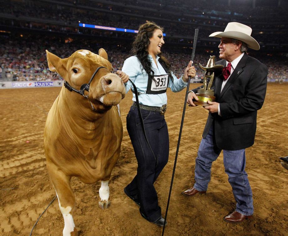 http-::www.chron.com:entertainment:rodeo:article:Champion-steer-winner-advises-keep-on-trying-6149317