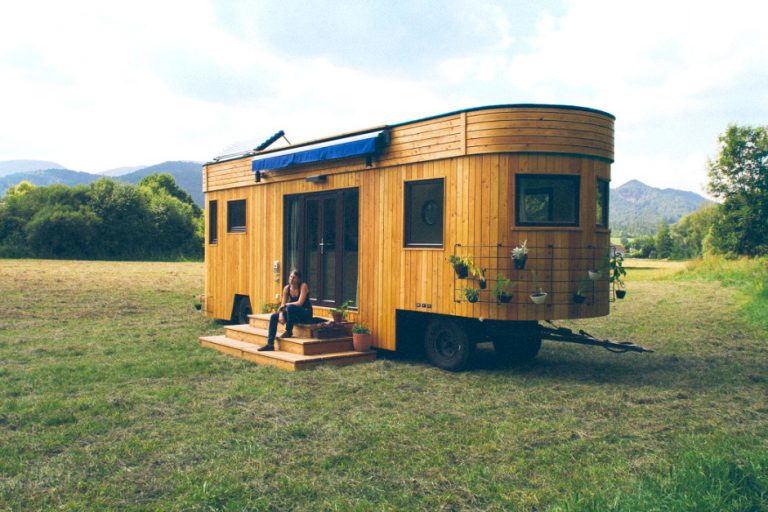 15 Of The Coolest Handmade RVs You Can Actually Buy | Campanda Magazine