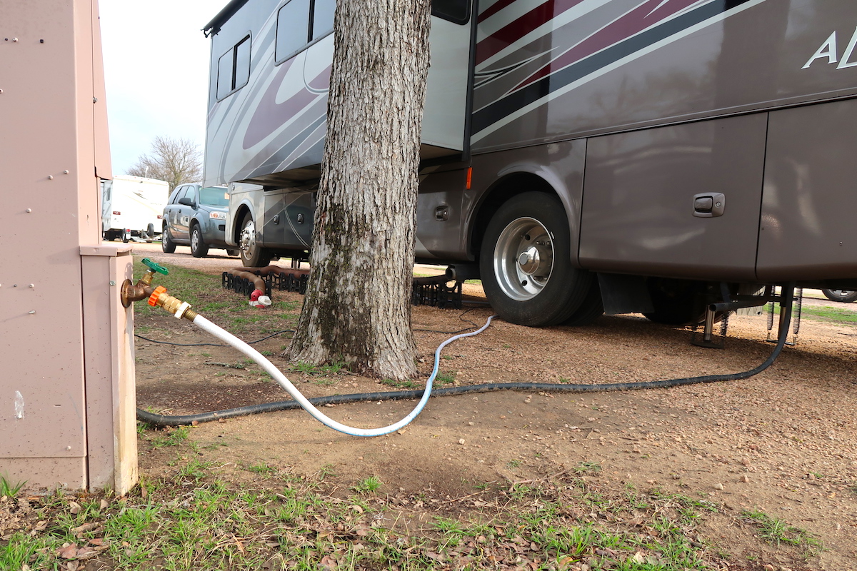 How to Clean the Black Water Holding Tank in Your RV